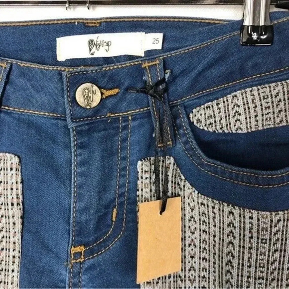 Boutique Nightcap Clothing Patterned Patch Pocket Skinny Jeans 25 - Picture 5 of 5